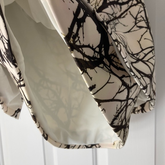 Ochirly White Patterned Skirt - Picture 5 of 9